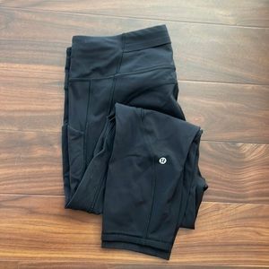 Lululemon Cropped Black Legging with Pockets
